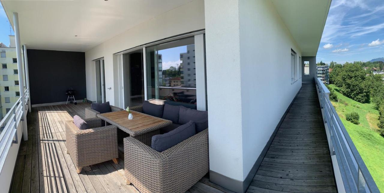 Luxus Penthouse Bregenz Feldmoos Mit Whirlpool & Riesen Terrasse, Nahe Festspiele Apartment Exterior photo